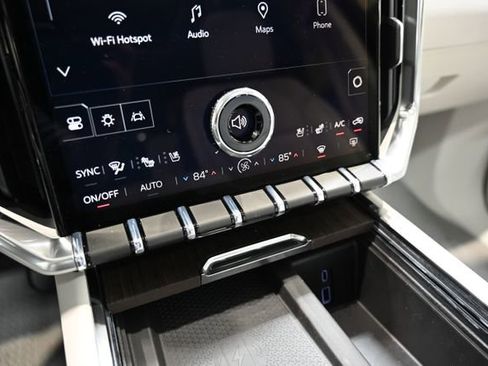 New 2026 GMC Acadia Denali w/ Super Cruise Package image 19