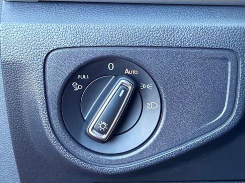 Used 2021 Volkswagen Atlas SEL image 35