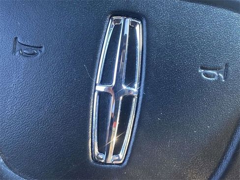 Used 2020 Lincoln Nautilus Reserve w/ Equipment Group 202A image 26