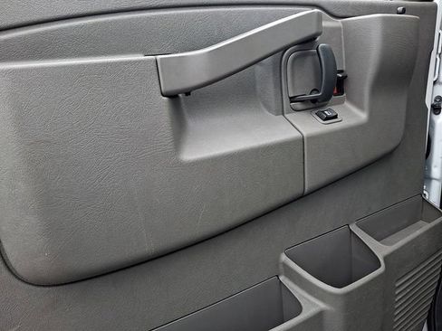 Used 2024 Chevrolet Express 2500 w/ Driver Convenience Package image 11