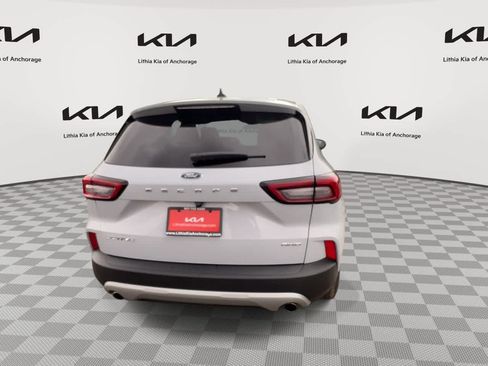 Used 2025 Ford Escape Active AWD/4WD image 9