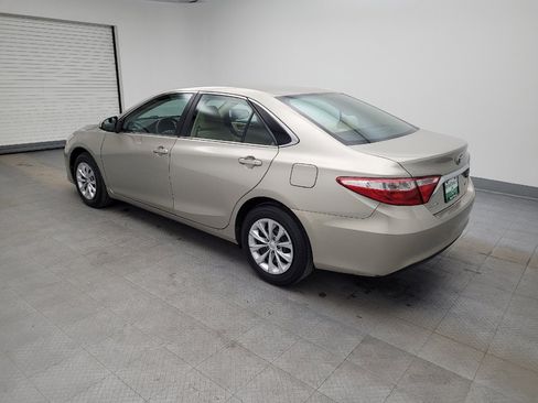 Used 2017 Toyota Camry LE image 3