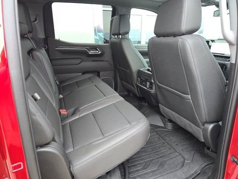 Used 2023 GMC Sierra 1500 SLT w/ SLT Premium Package image 5