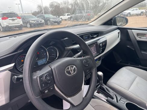 Used 2016 Toyota Corolla LE image 15
