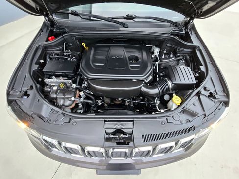 Used 2019 Jeep Grand Cherokee Limited image 37