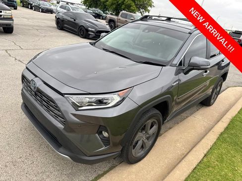 Used 2021 Toyota RAV4 Limited AWD/4WD image 3
