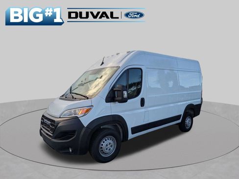 Used 2024 RAM ProMaster 2500 w/ Convenience Group FWD image 8