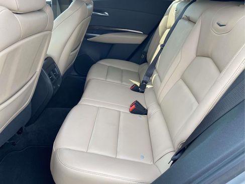 Used 2025 Cadillac XT4 Premium Luxury FWD image 10