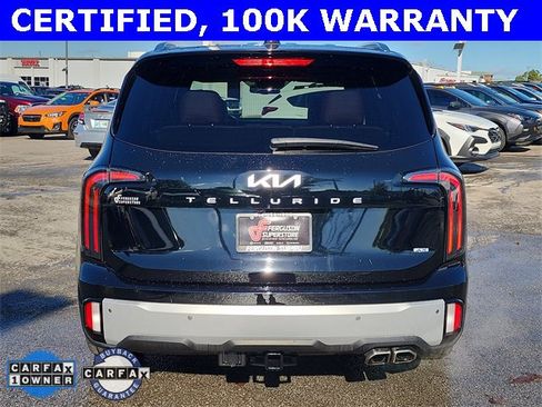 Used 2024 Kia Telluride EX w/ EX Captain's Chair Package image 4