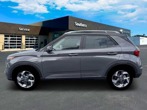 New 2026 Hyundai Venue SEL image 3