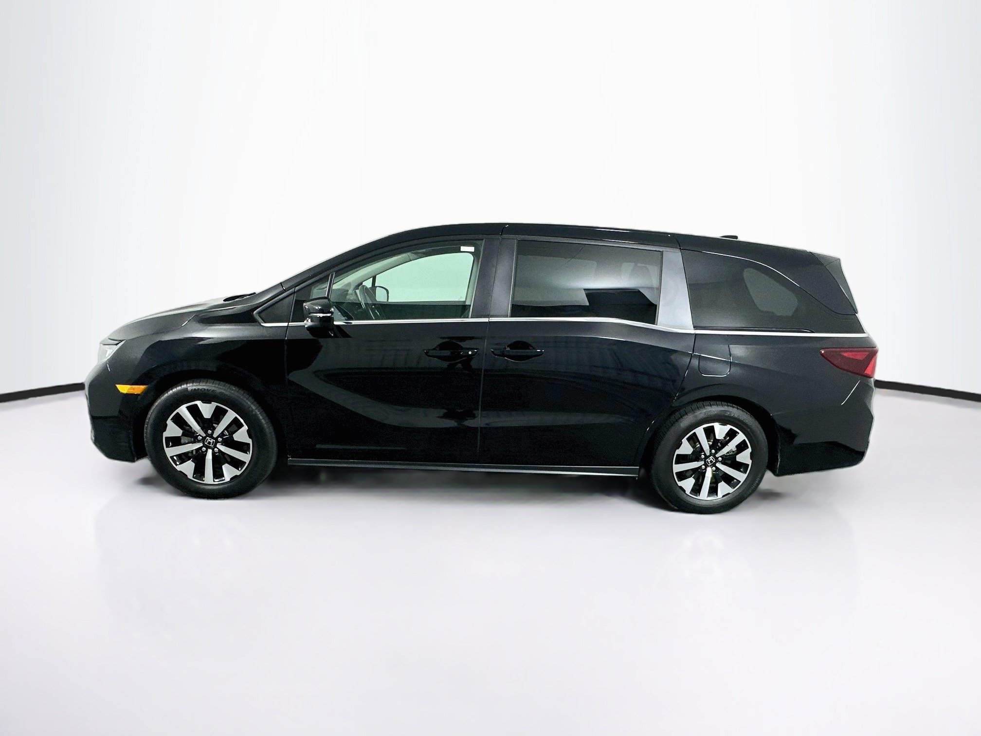 Used 2025 Honda Odyssey EX-L image 4
