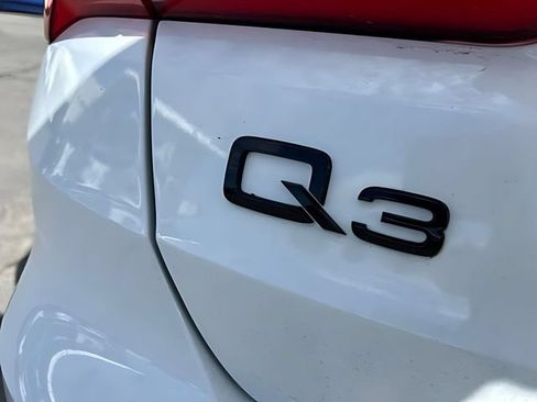 Used 2023 Audi Q3 2.0T Premium Plus w/ Premium Plus Package AWD/4WD image 16