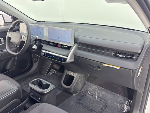 Used 2024 Hyundai Ioniq 5 SEL image 13