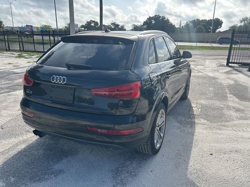Used 2017 Audi Q3 2.0T Premium Plus w/ Premium Plus Package FWD image 4