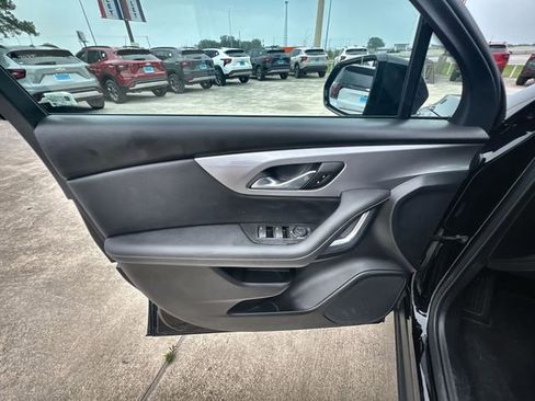 Certified 2025 Chevrolet Blazer LT AWD/4WD image 21