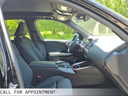 Used 2026 BMW X3 xDrive30i w/ Premium Package AWD/4WD image 10