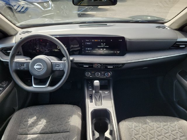 Certified 2025 Nissan Kicks SV FWD image 14