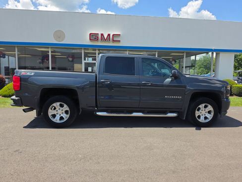 Used 2017 Chevrolet Silverado 1500 LT w/ All Star Edition AWD/4WD image 2