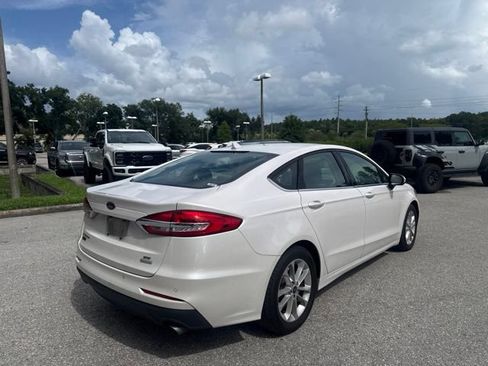 Used 2019 Ford Fusion SE FWD image 7