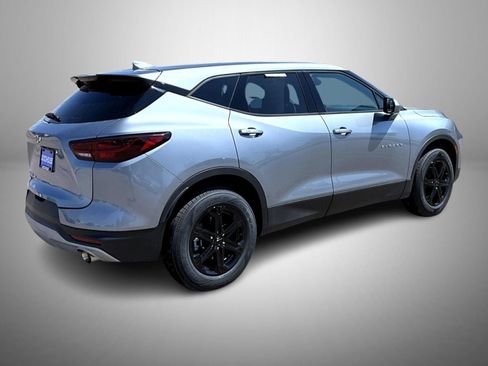 Used 2025 Chevrolet Blazer LT AWD/4WD image 5