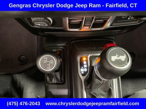 Used 2024 Jeep Wrangler Unlimited w/ Convenience Group AWD/4WD image 50