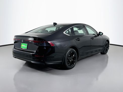 Used 2023 Honda Accord EX image 10