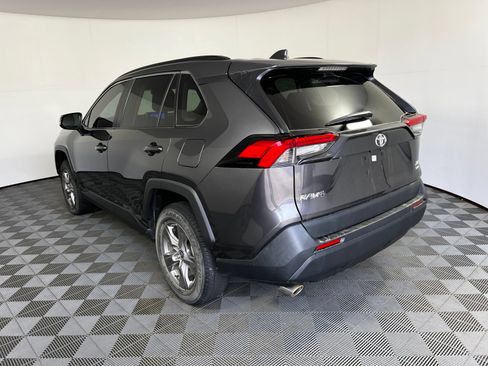Used 2024 Toyota RAV4 XLE AWD/4WD image 7