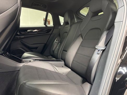 Used 2024 Porsche Panamera 4 image 27