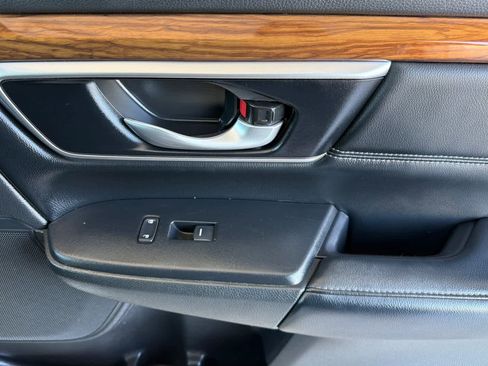 Used 2022 Honda CR-V Touring image 19