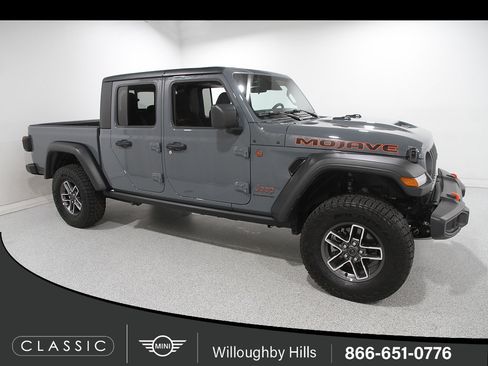 Used 2026 Jeep Gladiator Mojave AWD/4WD image 1