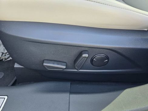 Used 2021 Ford Mustang Mach-E Premium RWD image 17