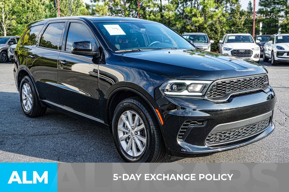 Used 2025 Dodge Durango GT RWD image 3