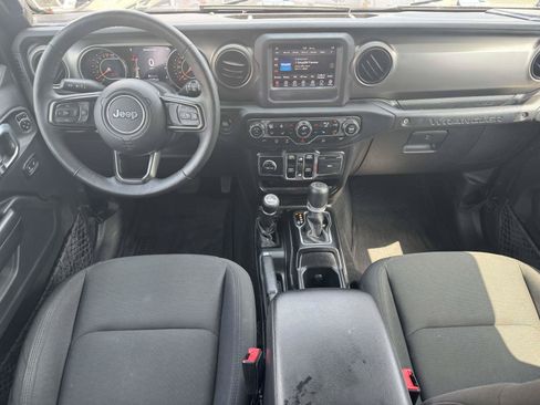 Used 2019 Jeep Wrangler Unlimited Sport S AWD/4WD image 2