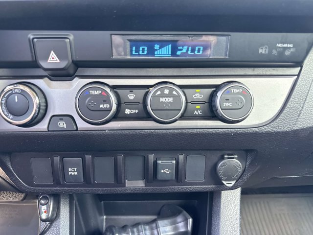 Used 2022 Toyota Tacoma SR AWD/4WD image 23