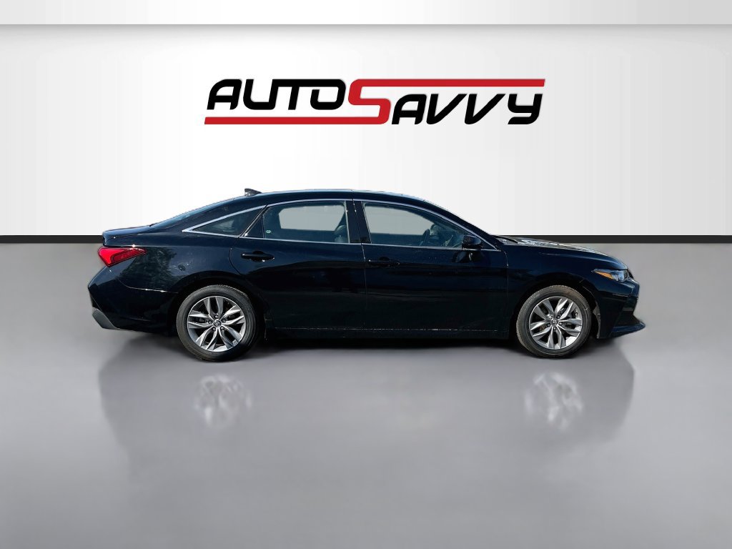Used 2020 Toyota Avalon XLE w/ Moonroof Package FWD image 8