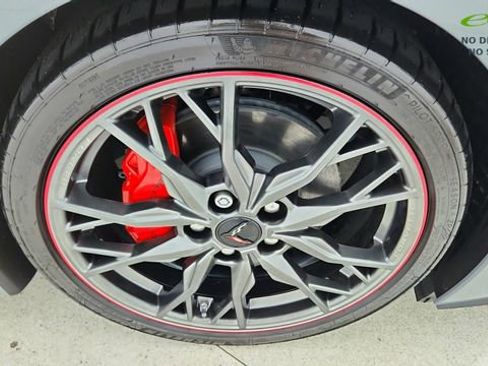 Used 2024 Chevrolet Corvette Stingray Premium Conv w/ 3LT RWD image 54