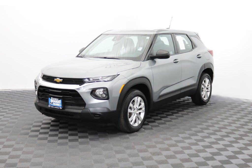 Used 2023 Chevrolet TrailBlazer LS AWD/4WD image 3