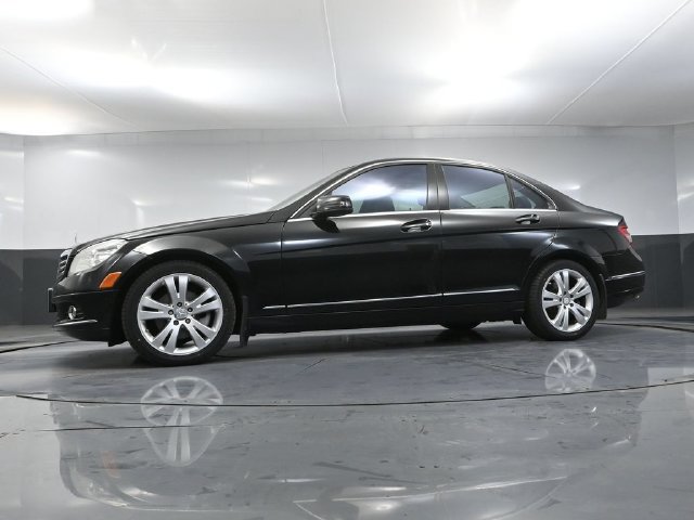 Used 2011 Mercedes-Benz C 300 4MATIC Sedan image 45