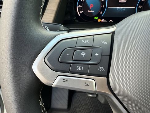 New 2026 Volkswagen Atlas SE image 16