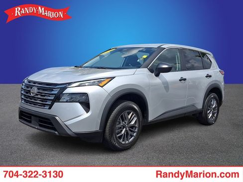 Used 2024 Nissan Rogue S AWD/4WD image 1