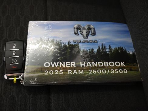 Used 2025 RAM 2500 Big Horn AWD/4WD image 68