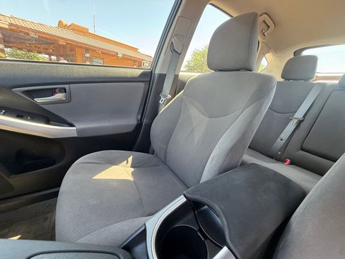 Used 2015 Toyota Prius Two FWD image 10