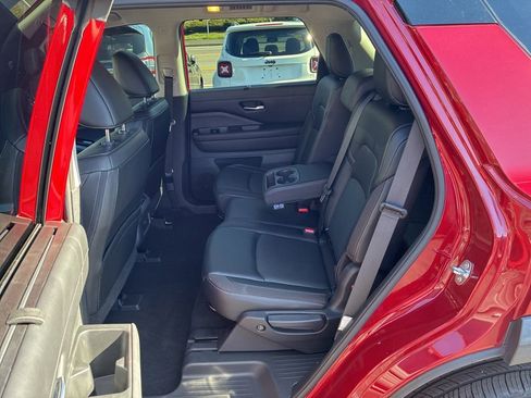 Certified 2023 Nissan Pathfinder SL AWD/4WD image 20