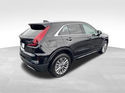 Certified 2025 Cadillac XT4 Premium Luxury w/ Cold Weather Package image 4