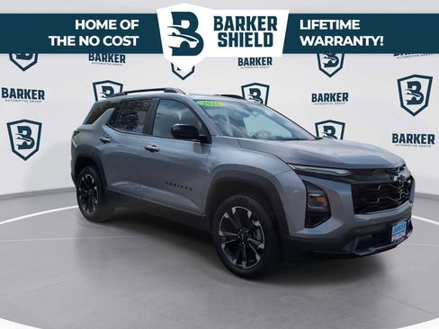 Used 2025 Chevrolet Equinox RS w/ Safety and Technology Package FWD image 2