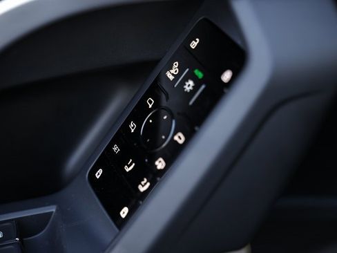 New 2025 Audi Q5 Premium Plus image 16