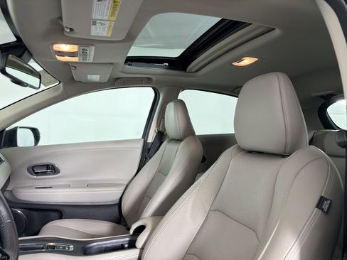 Used 2021 Honda HR-V EX-L image 13