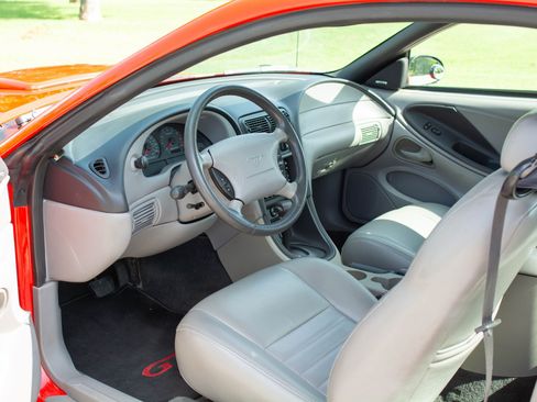 Used 2001 Ford Mustang GT RWD image 5