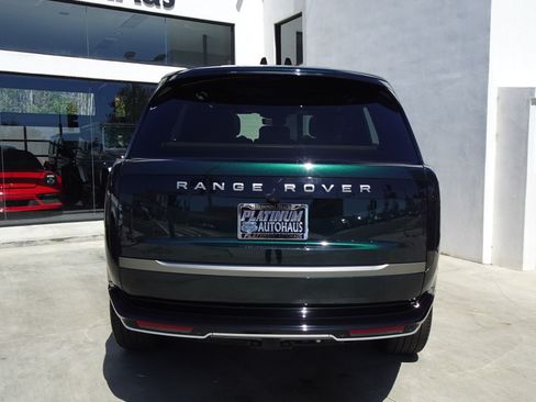Used 2025 Land Rover Range Rover SE AWD/4WD image 5