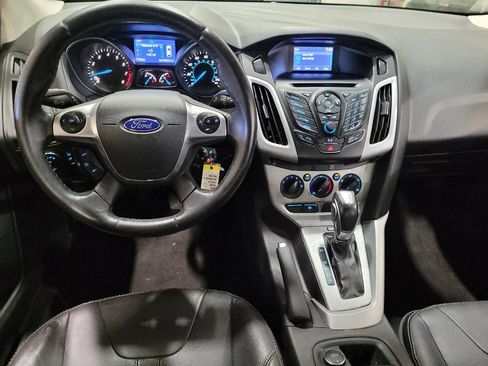 Used 2014 Ford Focus SE w/ Equipment Group 201A FWD image 22